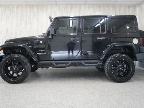 Used 2012 Jeep Wrangler Unlimited Sahara w/ Mopar Chrome Edition Group image 5