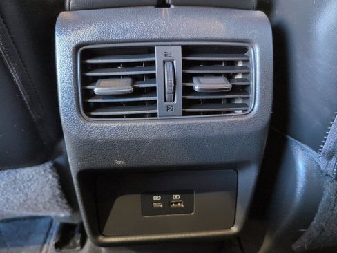 Used 2021 Nissan Rogue SV w/ Premium Package image 31