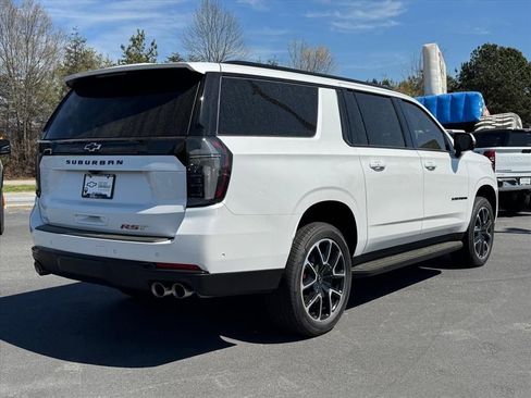 New 2025 Chevrolet Suburban RST w/ RST Capability Package AWD/4WD image 3