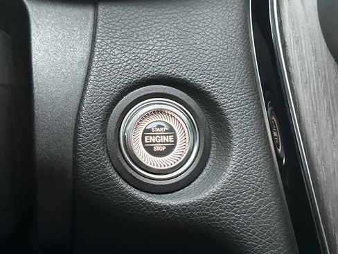 Certified 2020 Mercedes-Benz C 300 Sedan image 21