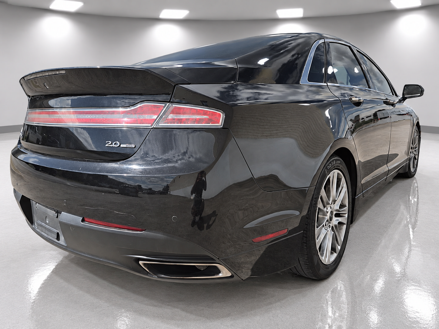 Used 2013 Lincoln MKZ FWD image 5