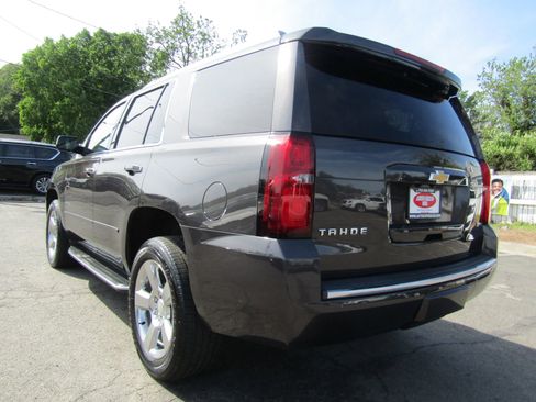 Used 2017 Chevrolet Tahoe Premier AWD/4WD image 3