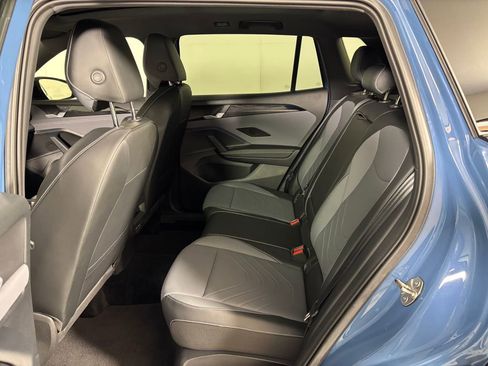 Used 2025 Volkswagen Tiguan SE R-Line AWD/4WD image 24