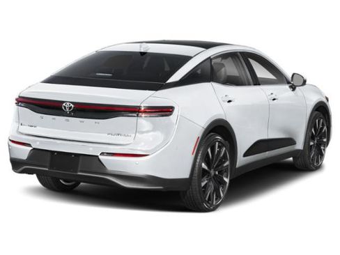 Used 2025 Toyota Crown Platinum image 2