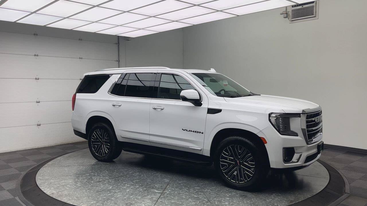 Certified 2022 GMC Yukon SLT w/ SLT Premium Package AWD/4WD image 45