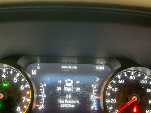 Used 2023 Jeep Compass Trailhawk image 15