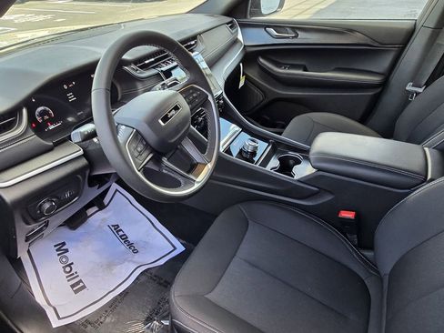 Used 2025 Jeep Grand Cherokee L Laredo w/ MOPAR Finishing Package image 17