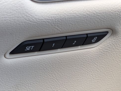 New 2026 Cadillac XT5 Premium Luxury w/ Driver Assist Package FWD image 23