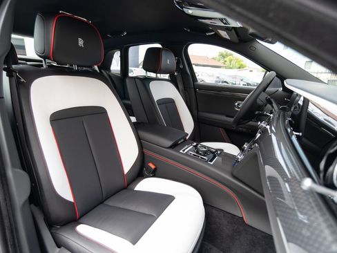 New 2027 Rolls-Royce Ghost Black Badge AWD/4WD image 18