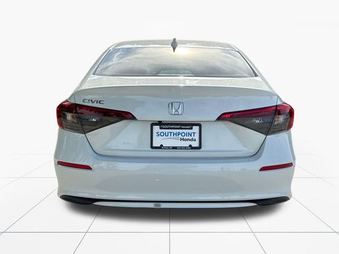 Used 2023 Honda Civic EX image 6