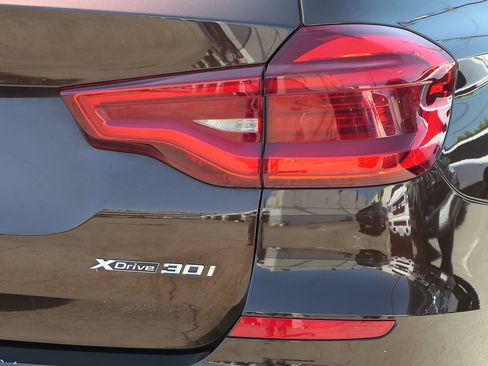 Used 2019 BMW X3 xDrive30i w/ Executive Package AWD/4WD image 4