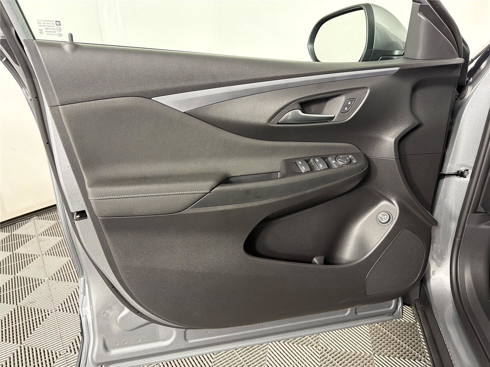 New 2026 Buick Envista Sport Touring w/ Convenience II Package FWD image 8