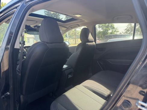 Used 2024 Subaru Crosstrek 2.0i Premium AWD/4WD image 8