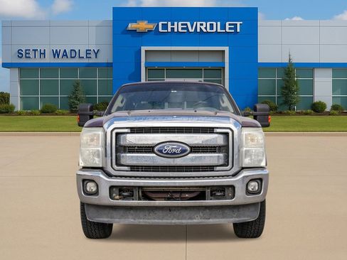 Used 2011 Ford F250 Lariat w/ Lariat Interior Pkg AWD/4WD image 2