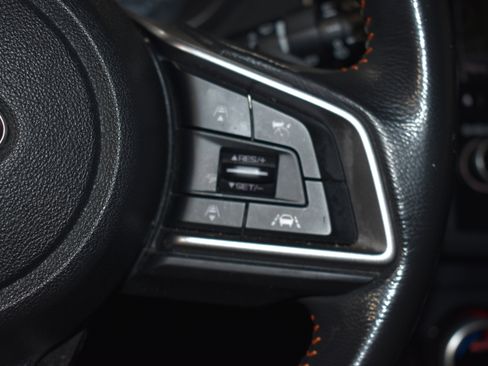 Used 2019 Subaru Crosstrek 2.0i Limited w/ Moonroof Package w/Navigation AWD/4WD image 13