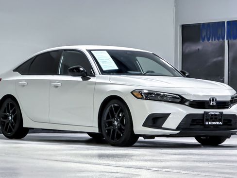 Used 2024 Honda Civic Sport image 7
