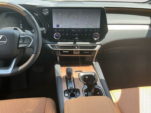 Used 2025 Lexus RX 350 w/ Convenience Package AWD/4WD image 15