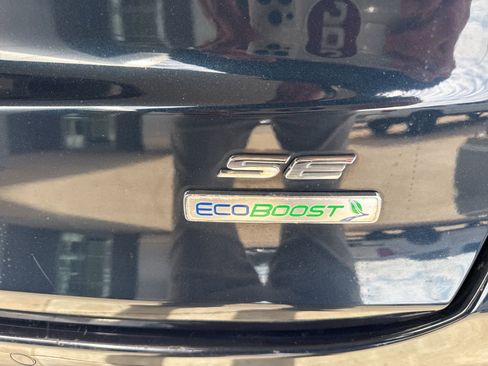 Used 2020 Ford Fusion SE image 14