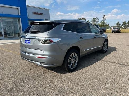Used 2024 Buick Enclave Avenir w/ Avenir Technology Package AWD/4WD image 2