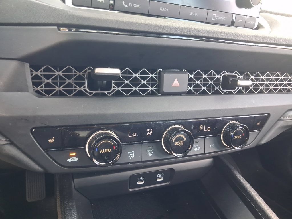 Certified 2025 Honda Accord SE image 27