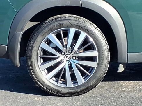 Used 2022 Nissan Pathfinder Platinum w/ Cargo Package image 3