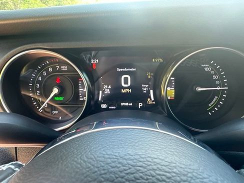 Used 2023 Jeep Wrangler Unlimited Sahara w/ Cold Weather Group AWD/4WD image 19