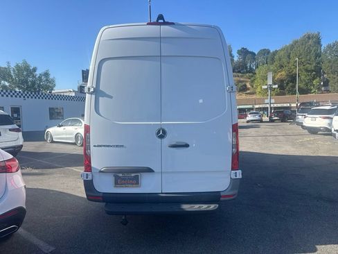 Used 2024 Mercedes-Benz eSprinter 170 Cargo image 6