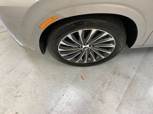 Used 2025 Hyundai Palisade Calligraphy AWD/4WD image 11
