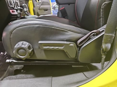 Used 2023 Jeep Gladiator Rubicon w/ LED Lighting Group image 26