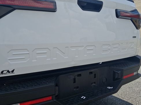 Certified 2025 Hyundai Santa Cruz SE AWD/4WD image 31