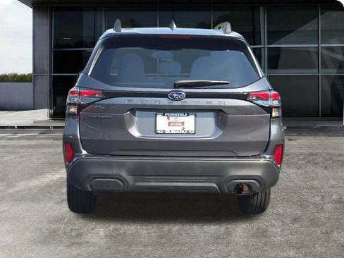 Used 2026 Subaru Forester Premium AWD/4WD image 8