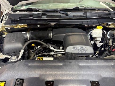 Used 2019 RAM 1500 Express w/ Express Value Package image 10