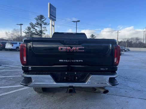 Used 2022 GMC Sierra 2500 SLT w/ SLT Premium Package image 5