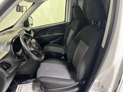 Used 2018 RAM ProMaster City Tradesman FWD image 17