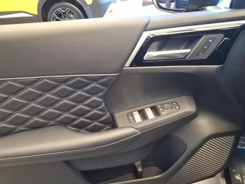 New 2026 Nissan Rogue Platinum AWD/4WD image 5