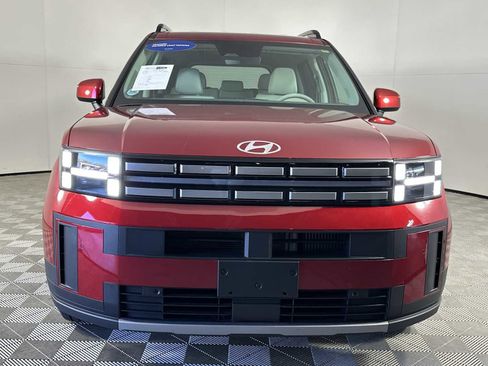 Used 2025 Hyundai Santa Fe SEL FWD image 3
