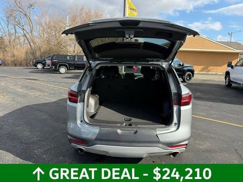 Used 2025 Chevrolet Blazer LT FWD image 26