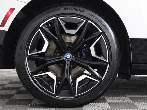 Certified 2024 BMW iX xDrive50 w/ Premium Package AWD/4WD image 15