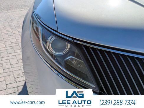 Used 2013 Lincoln MKS image 8