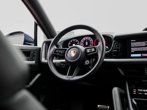 Certified 2024 Porsche Cayenne S image 26