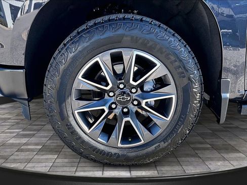Certified 2024 Chevrolet Silverado 1500 W/T w/ WT Value Package image 22