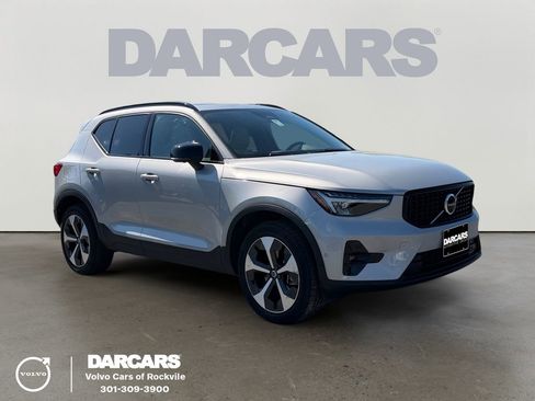Certified 2023 Volvo XC40 B5 Plus w/ Driver Assist Package AWD/4WD image 1