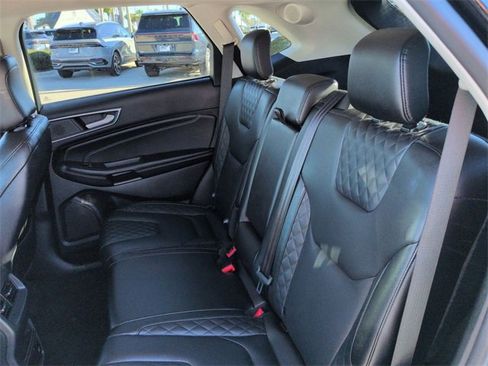 Certified 2024 Ford Edge Titanium image 14