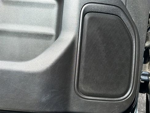 Used 2020 Chevrolet Silverado 1500 LT Trail Boss image 18