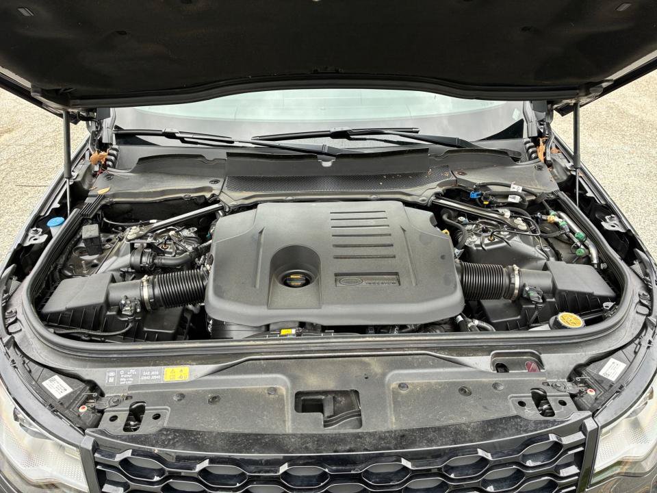 Certified 2025 Land Rover Discovery Dynamic SE AWD/4WD image 16