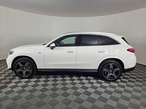 New 2025 Mercedes-Benz GLC 350e 4MATIC image 2