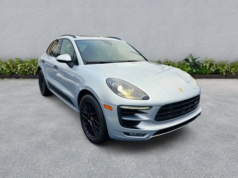 Used 2018 Porsche Macan GTS w/ Premium Package Plus AWD/4WD image 4