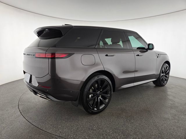 New 2026 Land Rover Range Rover Sport Dynamic SE AWD/4WD image 2