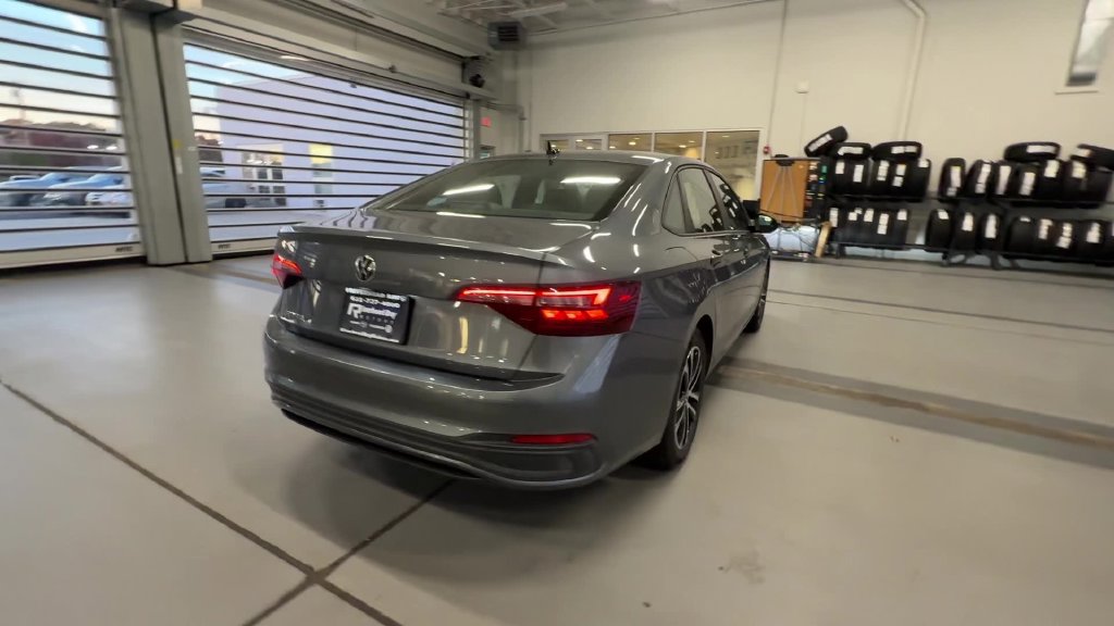 Used 2023 Volkswagen Jetta Sport FWD image 10