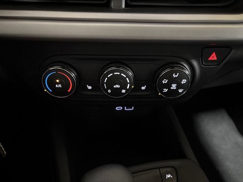 Used 2024 Chevrolet Trax RS w/ Driver Confidence Package FWD image 18